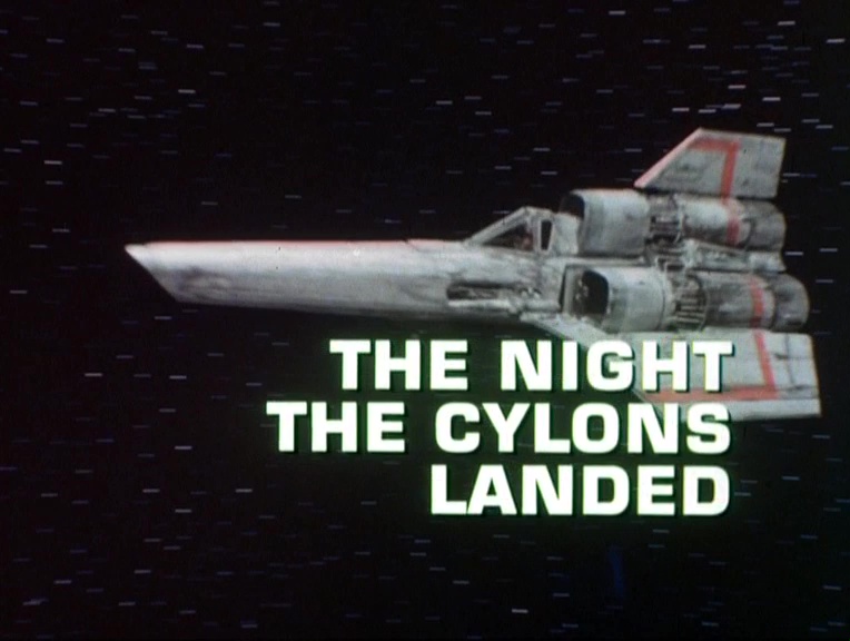 Fichier:Les Cylons arrivent, 1re partie - image titre.jpg