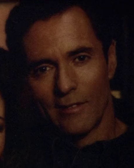 Fichier:Ray Abinell dans La Vengeance.jpg