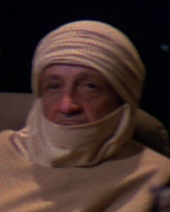 Fichier:Membre du premier Quorum des Douze (Galactica II) dans Galactica, la bataille de l'espace.jpg