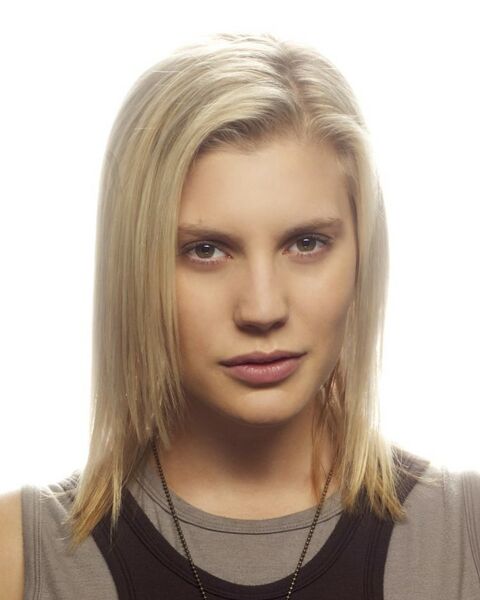 Fichier:Kara Thrace (Saison 4) promo.jpg