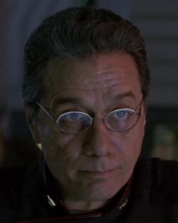 William Adama dans Battlestar Galactica, 1re partie.jpg